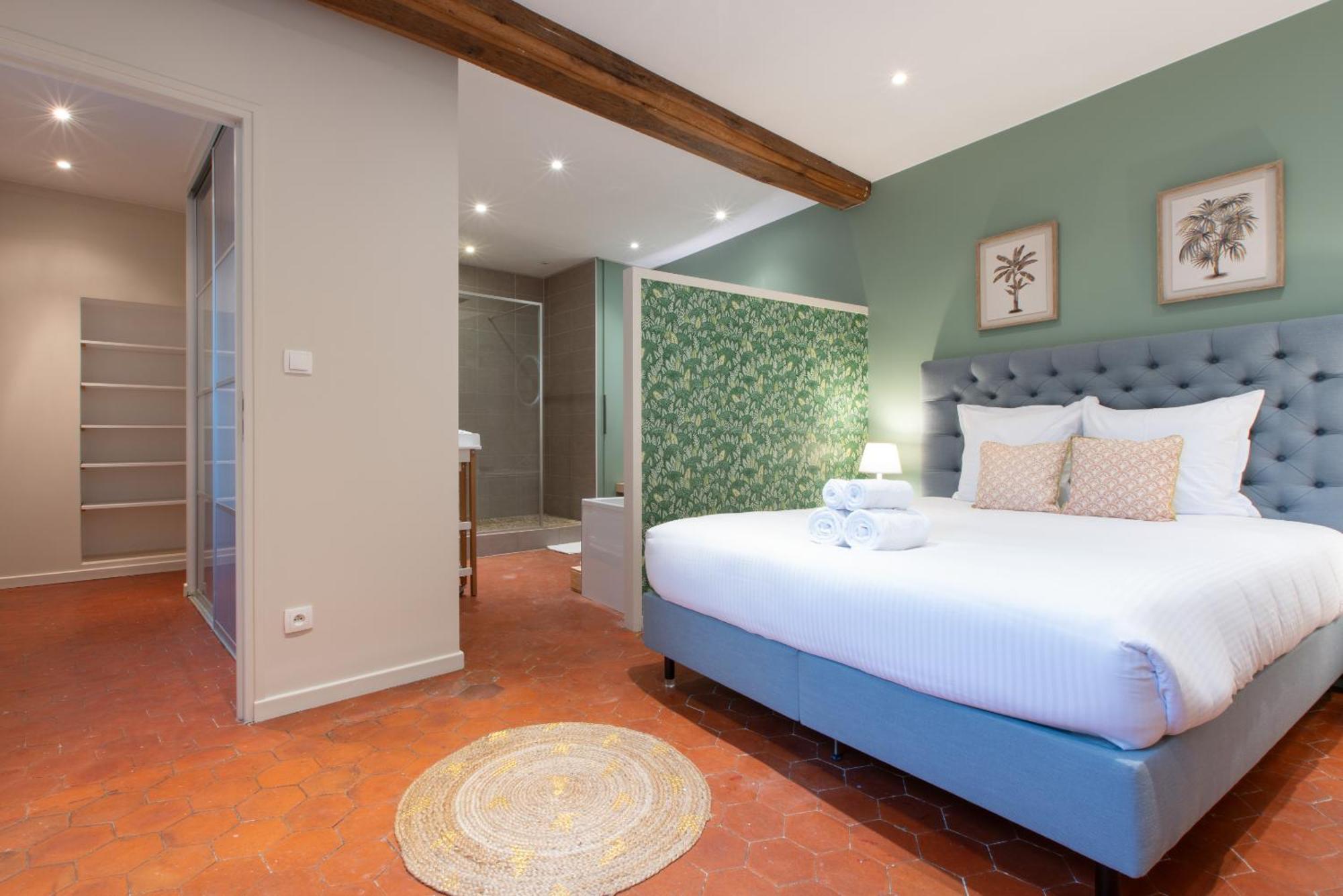 Escale De Giulia Villa Beaune  Room photo